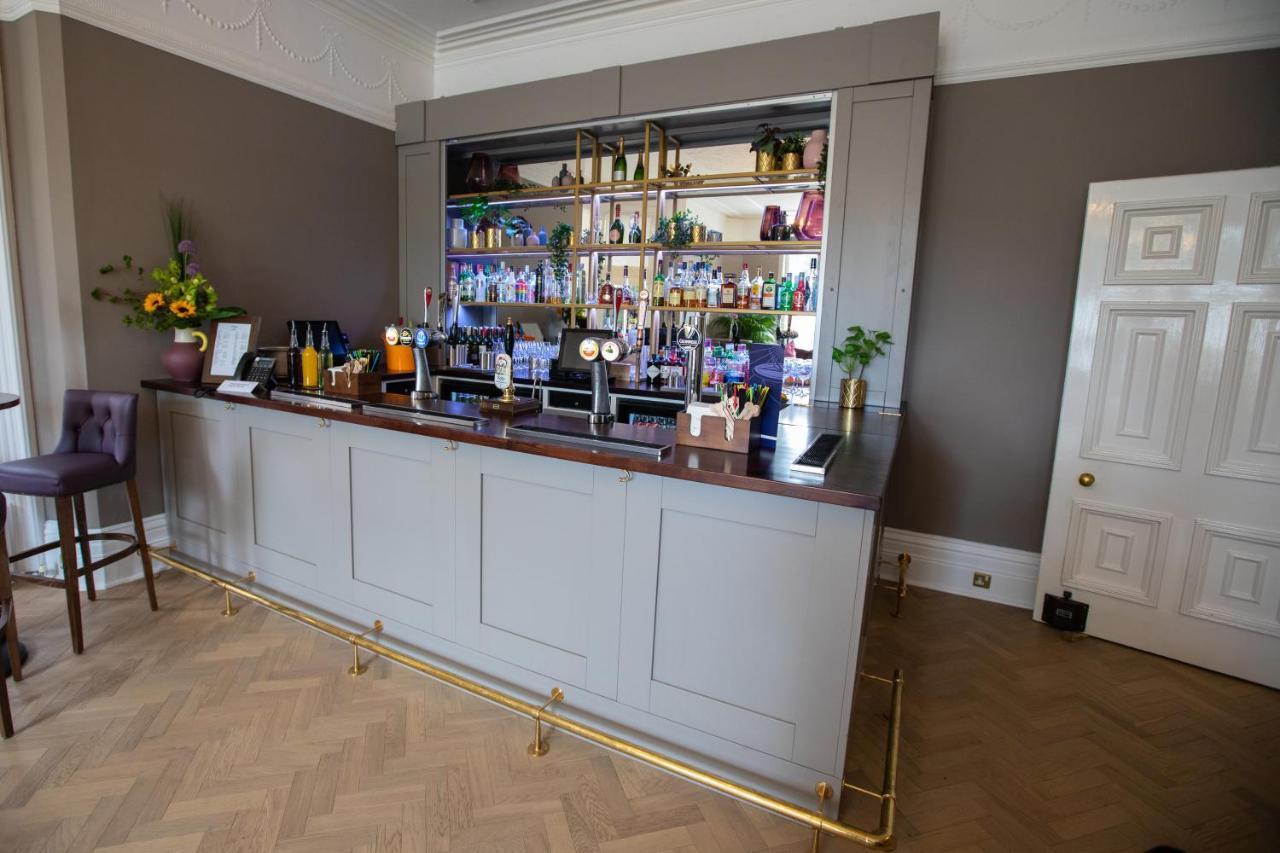 Woodside Hotel, Kenilworth - Warwick ภายนอก รูปภาพ